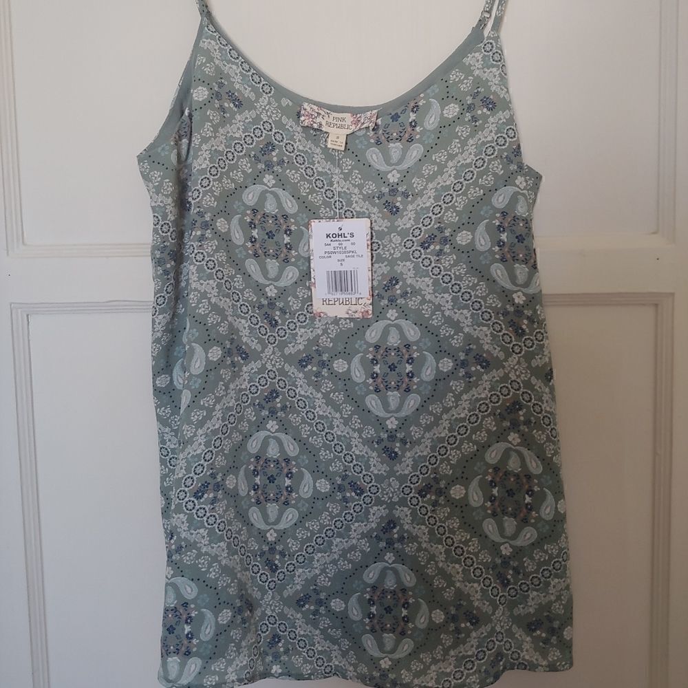 Pink Republic Junior's Lined Swing Tank Top Sage Green Paisley Size S NWT